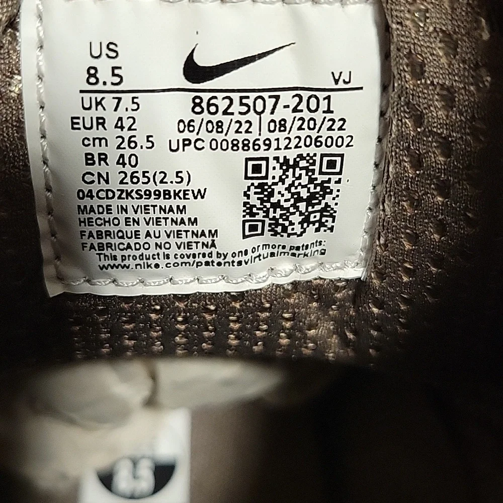 Nike Men's Taupe High-Top Boots